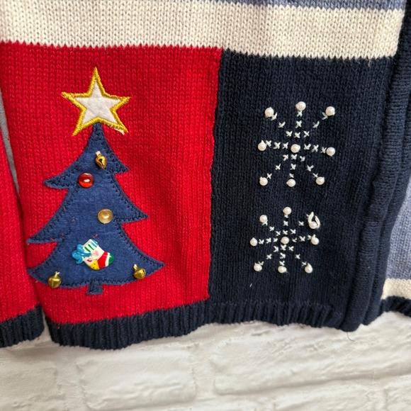 White Stag Embroidered Christmas Sweater Womens Large 12/14 Red Novelty Holiday - Picture 7 of 13